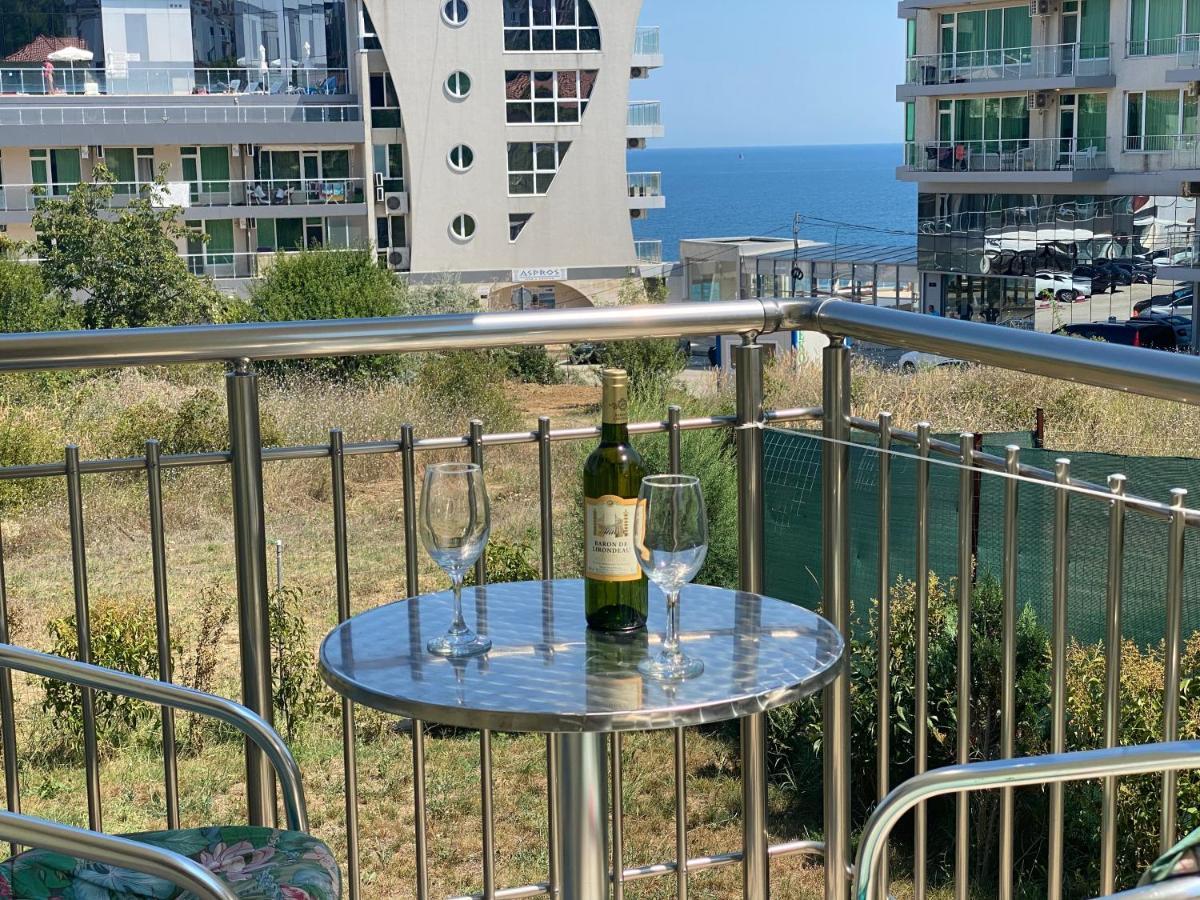 Byala Friendy Sea Apartaments Екстер'єр фото
